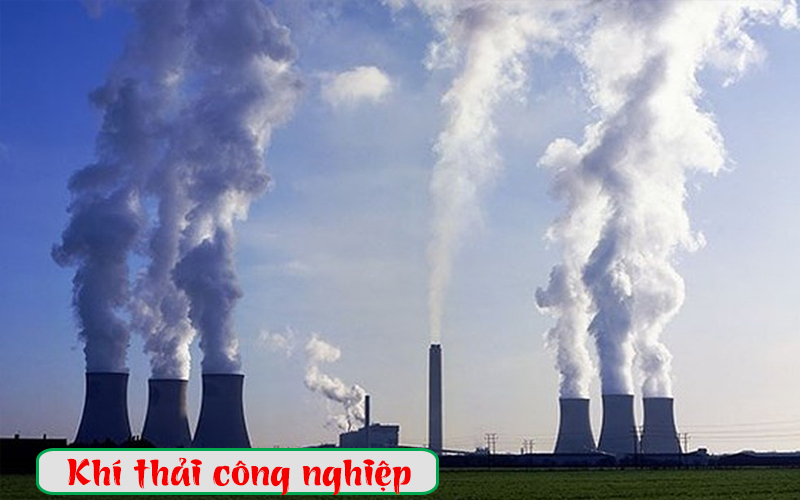 Hoạt động công nghiệp thải ra khí CO2 với lượng lớn